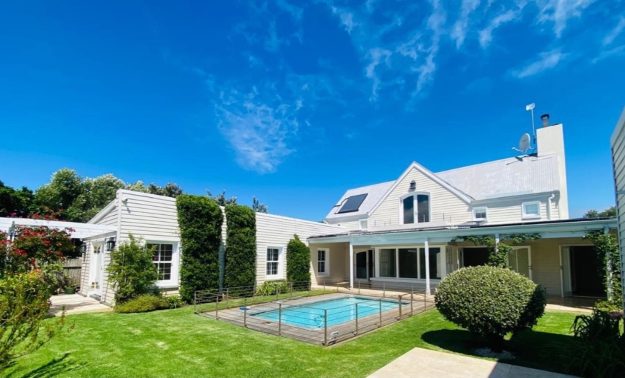 To Let 4 Bedroom Property for Rent in Klein Slangkop Western Cape